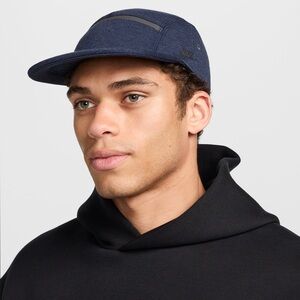 Nike Men's Dark Blue Cap